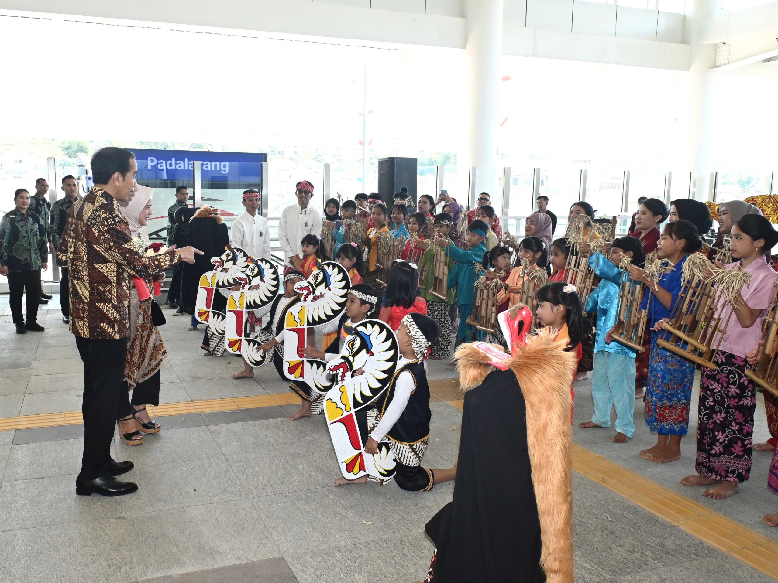 Peresmian Kereta Cepat WHOOSH Oleh Presiden Joko Widodo